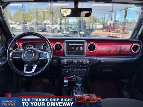 Used 2022 Jeep Gladiator Rubicon w/ Cold Weather Group image 32