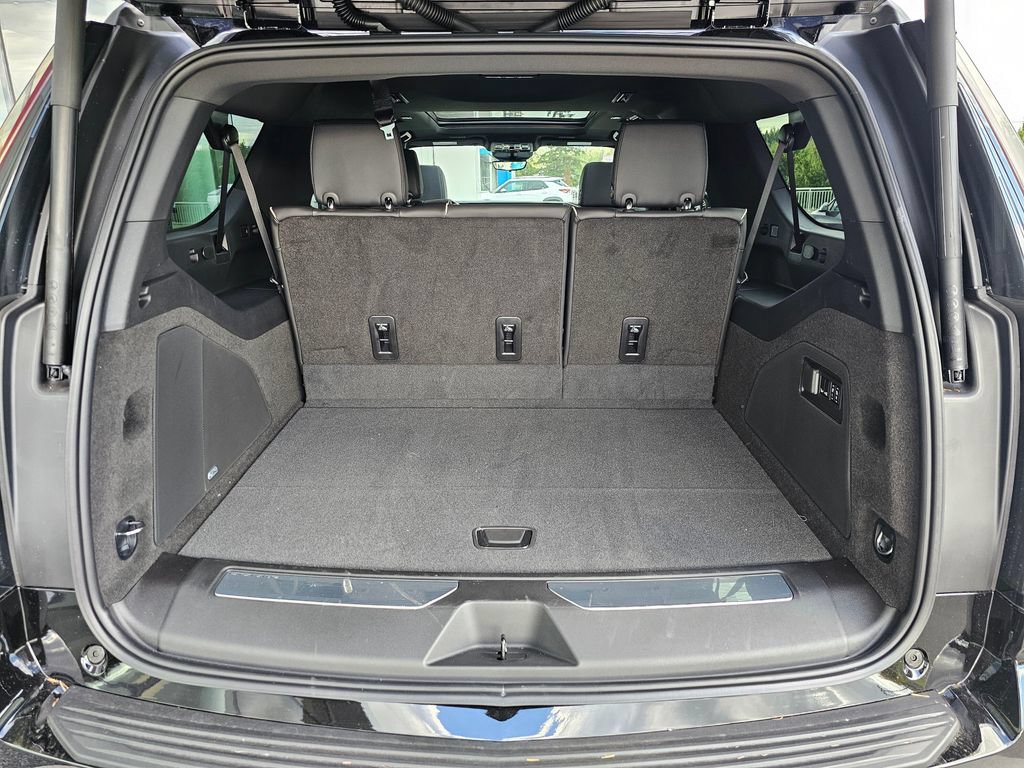 New 2026 Cadillac Escalade ESV Sport AWD/4WD image 14