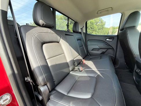 Used 2020 Chevrolet Colorado Z71 AWD/4WD image 17