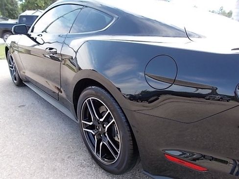 Used 2023 Ford Mustang GT Premium image 31