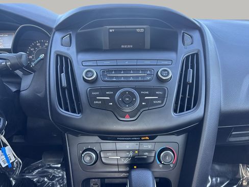 Used 2018 Ford Focus SE image 20