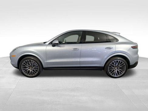 Used 2022 Porsche Cayenne Coupe AWD/4WD image 19