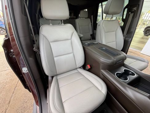 Certified 2023 GMC Yukon SLT image 33