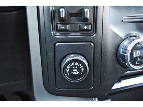 Used 2021 Ford F150 Lariat image 25