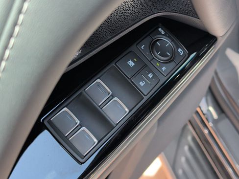 New 2026 Lexus LX 700h Luxury AWD/4WD image 9