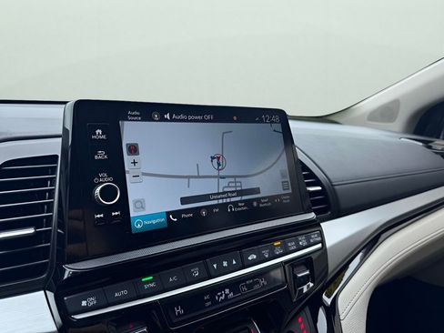 Certified 2025 Honda Odyssey Touring image 24