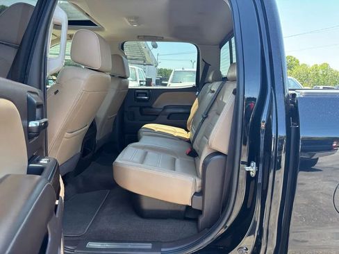 Used 2018 GMC Sierra 2500 Denali w/ Duramax Plus Package AWD/4WD image 21