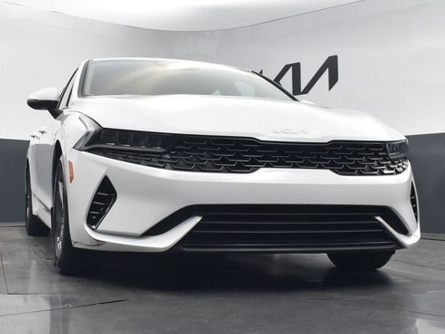 Used 2023 Kia K5 LXS image 32