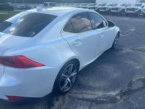 Used 2018 Lexus IS 300 AWD w/ Comfort Package image 5