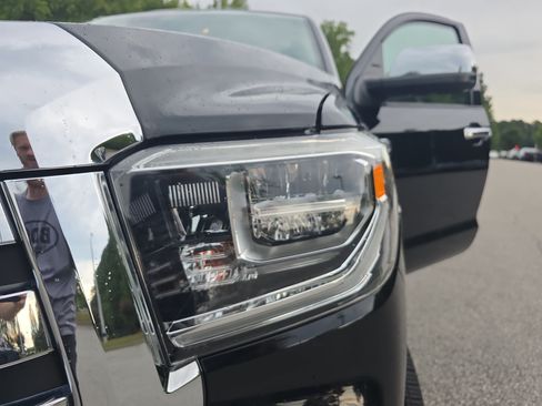 Used 2019 Toyota Tundra 1794 Edition AWD/4WD image 32