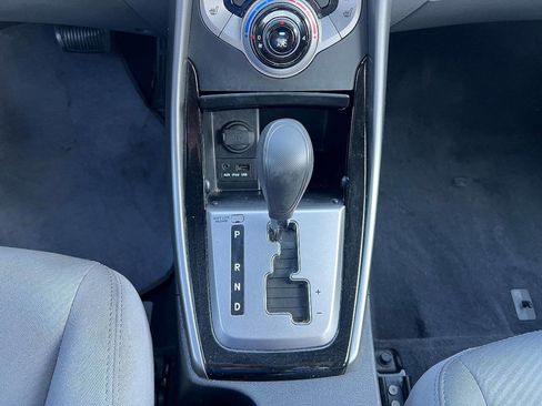 Used 2013 Hyundai Elantra GLS w/ Preferred Pkg image 15