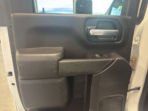 Used 2020 Chevrolet Silverado 2500 W/T w/ WT Convenience Package image 11