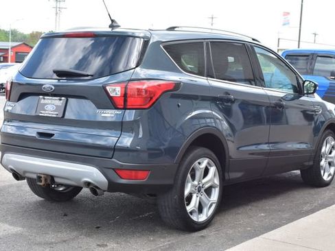 Used 2019 Ford Escape Titanium AWD/4WD image 12