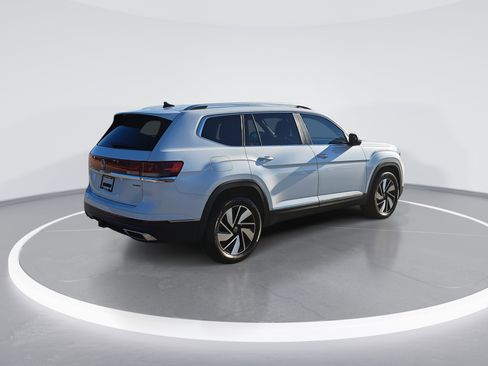 New 2026 Volkswagen Atlas SEL image 3