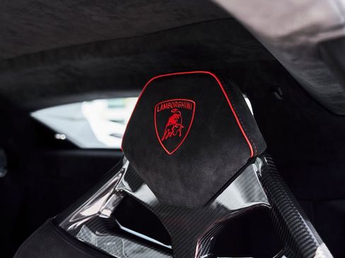 Used 2023 Lamborghini Huracan Tecnica RWD image 46
