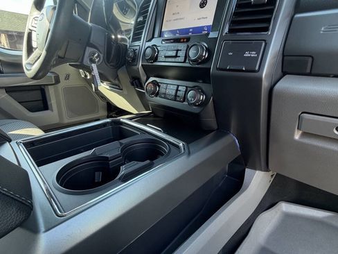 Used 2022 Ford F250 XLT w/ XLT Premium Package AWD/4WD image 28