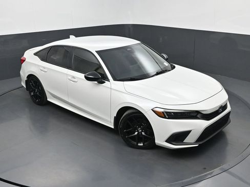 Used 2023 Honda Civic Sport image 28