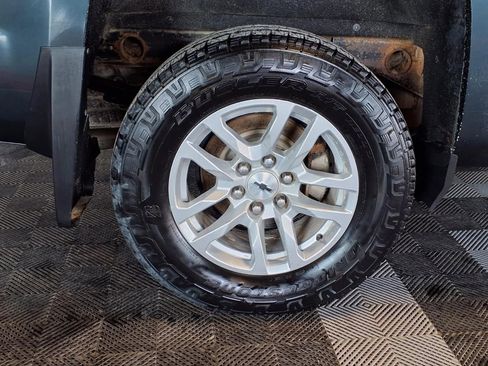 Used 2018 Chevrolet Silverado 1500 LT w/ All Star Edition image 8