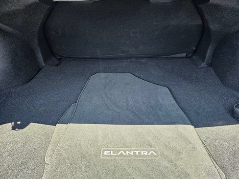 Certified 2025 Hyundai Elantra Sport FWD image 18