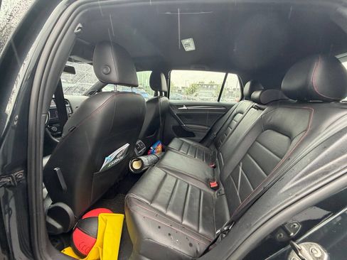 Used 2016 Volkswagen GTI SE w/ Lighting Package (SEL) FWD image 10
