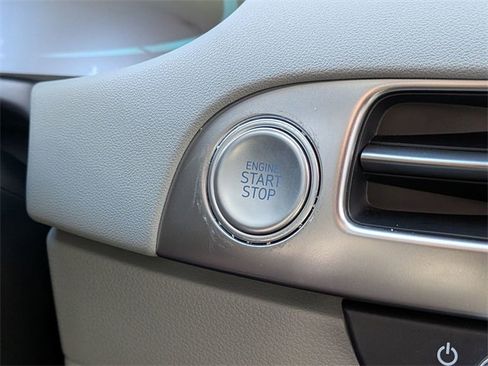 Used 2023 Hyundai Palisade SE image 24