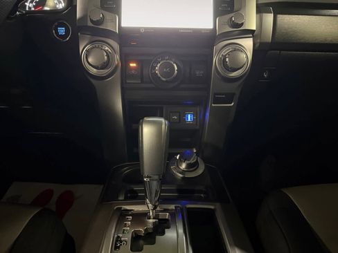 Used 2022 Toyota 4Runner SR5 Premium w/ Moonroof Package image 15