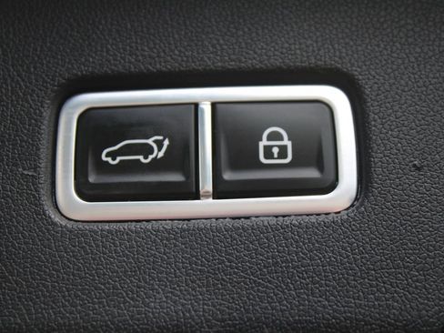 Used 2023 Kia Sorento SX FWD image 12