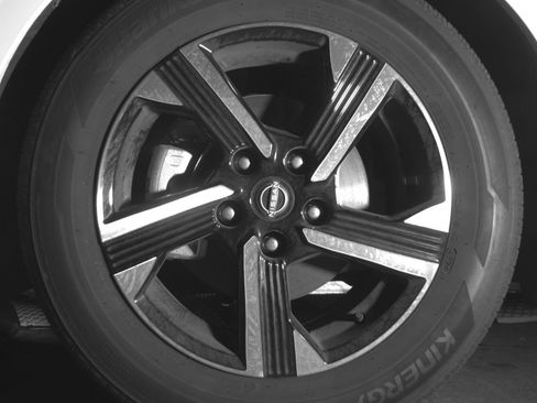 Used 2025 Nissan Sentra SV image 12