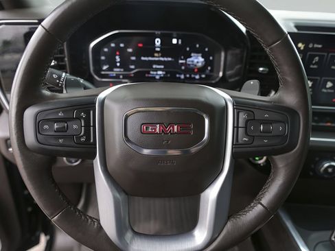 Used 2022 GMC Sierra 1500 SLT RWD image 16
