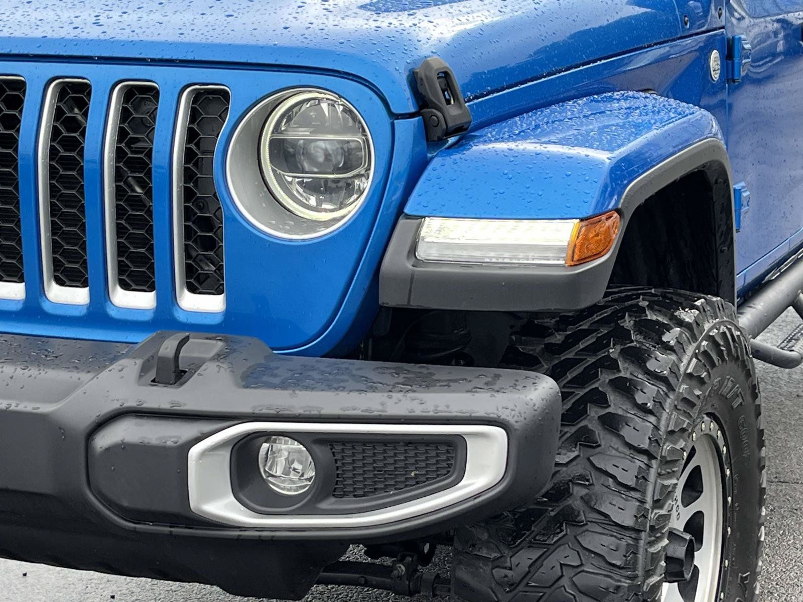 Used 2022 Jeep Gladiator Overland w/ Popular Equipment Package AWD/4WD image 11