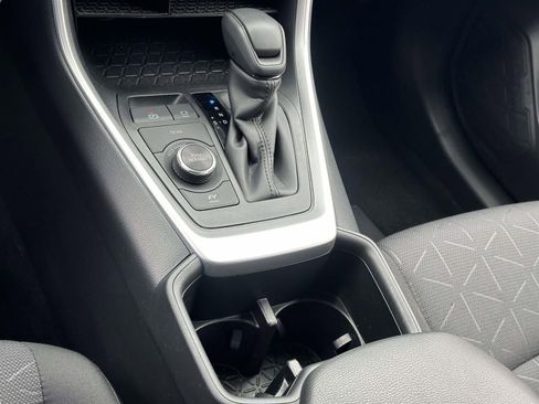 Used 2024 Toyota RAV4 XLE w/ Convenience Package image 20