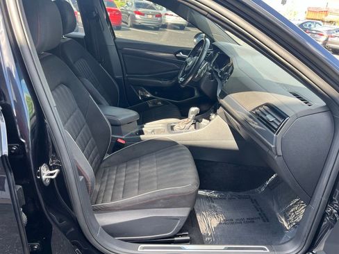 Used 2020 Volkswagen Jetta GLI FWD image 26