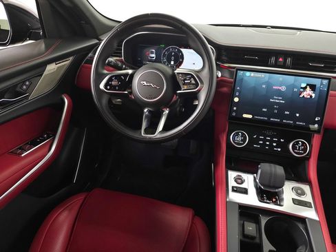 Used 2025 Jaguar F-PACE R-Dynamic S AWD/4WD image 22