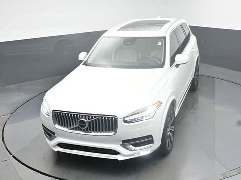 Used 2023 Volvo XC90 B6 Ultimate w/ Lounge Package image 47