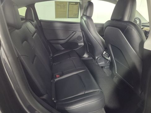 Used 2024 Tesla Model Y Performance AWD/4WD image 28
