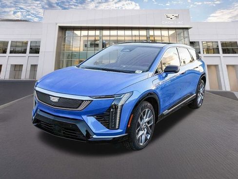 Used 2026 Cadillac Optiq Luxury 2 image 1