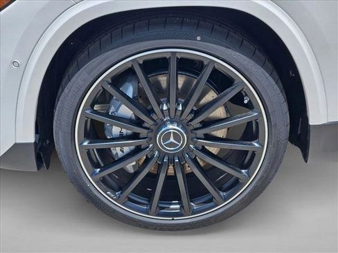 New 2026 Mercedes-Benz GLA 35 AMG 4MATIC image 10