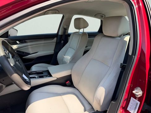 Used 2019 Honda Accord LX image 17