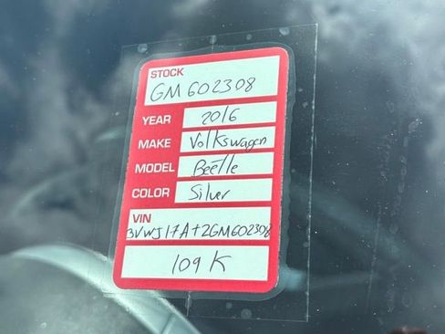 Used 2016 Volkswagen Beetle 1.8T SE FWD image 5