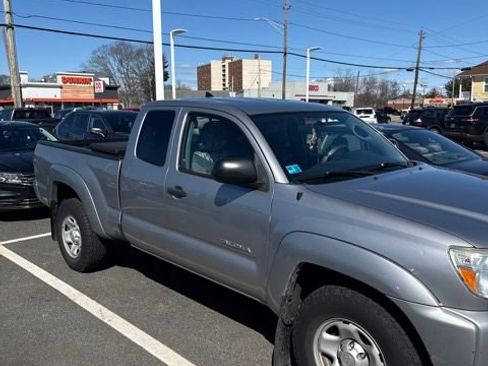 Used 2015 Toyota Tacoma 4x4 Access Cab w/ SR5 Package image 7