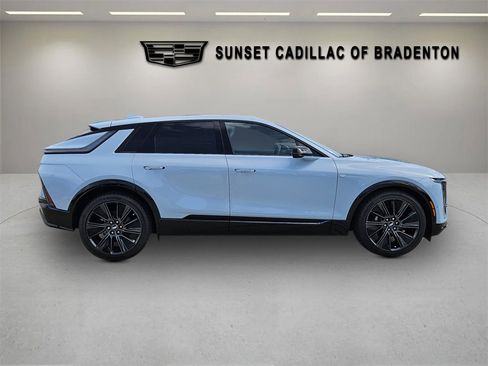 New 2025 Cadillac Lyriq Sport w/ LPO, Floor Liner Package RWD image 8