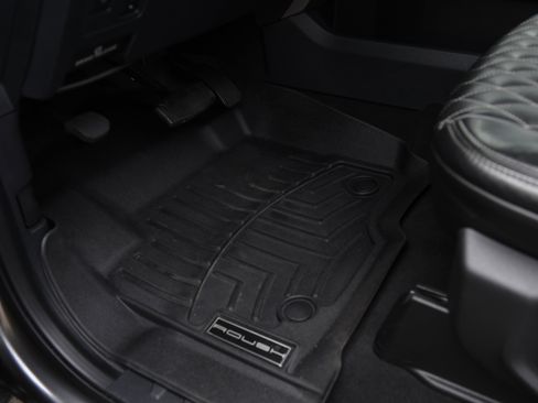 Used 2022 Ford F250 Lariat w/ Black Appearance Package image 27