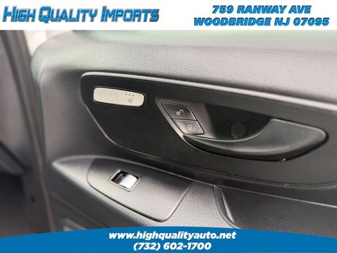 Used 2021 Mercedes-Benz Metris image 32