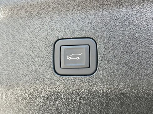 New 2025 GMC Yukon XL AT4 Ultimate image 30