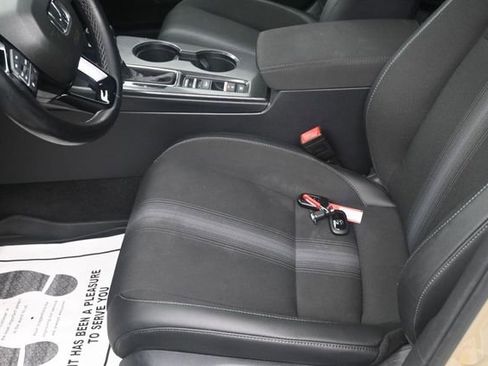 Used 2025 Honda Civic Sport image 12