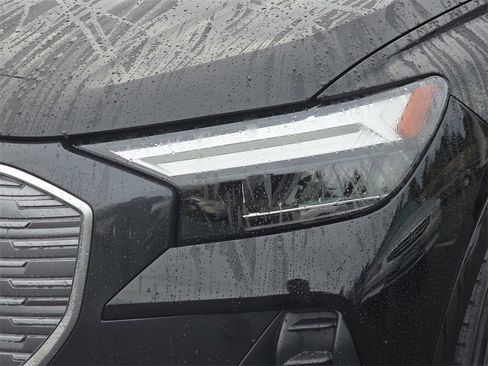 Used 2023 Audi Q4 e-tron Premium Plus image 32