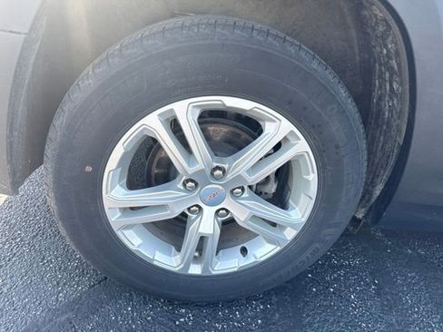 Used 2023 GMC Terrain SLE w/ LPO, Floor Liner Package FWD image 26