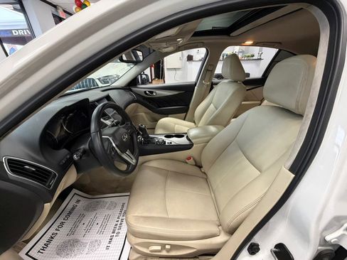 Used 2020 INFINITI Q50 Luxe w/ All Weather Package image 16