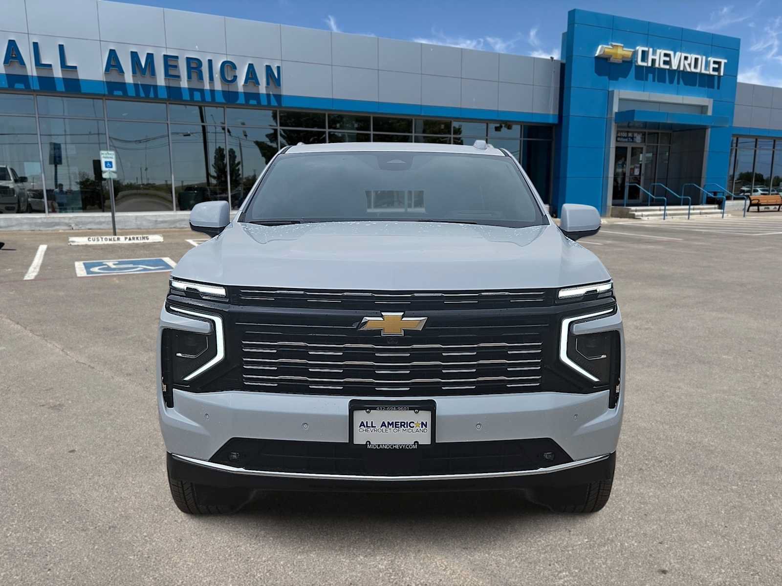 New 2026 Chevrolet Tahoe High Country RWD image 3