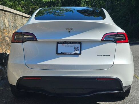 Used 2023 Tesla Model Y Long Range AWD/4WD image 8